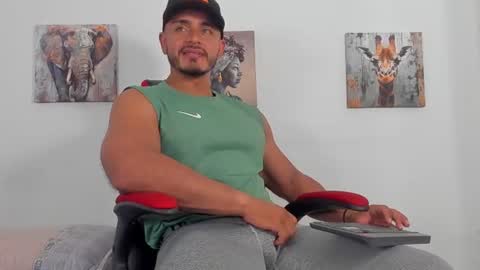 Magnusclark online show from July 13, 8:00 pm