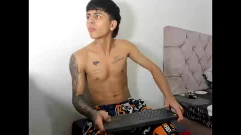 maikdemon_ online show from June 8, 10:44 pm
