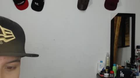 maikjameshot online show from December 5, 4:41 am