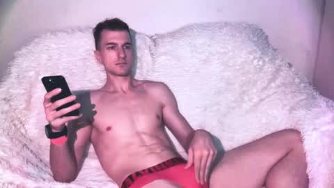 MIKE  SIMON online show from February 27, 6:40 pm