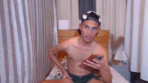 Snapshot of majestic_anne chatting on October 1, 2:21 pm Annalyn online show from October 1, 2:21 pm