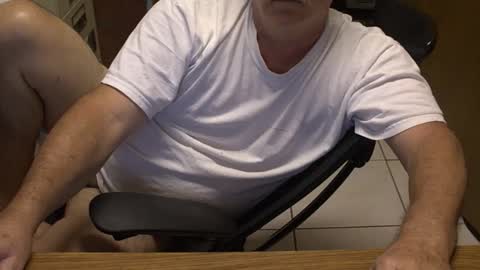 majormike34 online show from April 28, 3:00 am