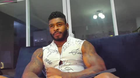 Makonnen online show from December 3, 3:51 am