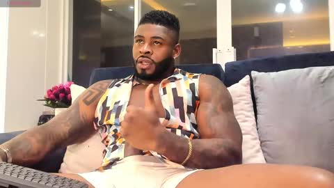 Makonnen online show from March 12, 2:20 am