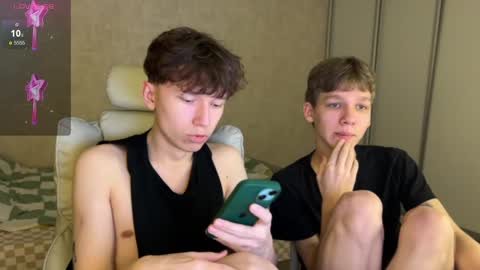 Snapshot of malcolm_yang chatting on December 2, 4:18 pm Tom and Mark 3 online show from December 2, 4:18 pm