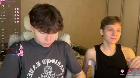 Snapshot of malcolm_yang chatting on December 12, 7:04 pm Tom and Mark 3 online show from December 12, 7:04 pm