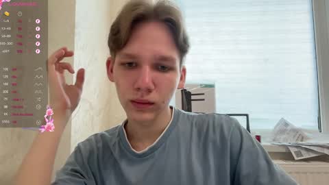 Snapshot of malcolm_yang chatting on February 9, 10:53 am Tom and Mark 3 online show from February 9, 10:53 am