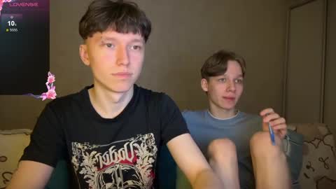 Snapshot of malcolm_yang chatting on February 15, 6:23 pm Tom and Mark 3 online show from February 15, 6:23 pm