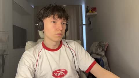 Snapshot of malcolm_yang chatting on October 20, 12:20 pm Tom and Mark 3 online show from October 20, 12:20 pm