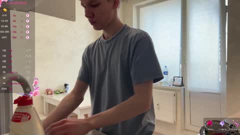 Snapshot of malcolm_yang chatting on January 20, 9:03 am Tom and Mark 3 online show from January 20, 9:03 am