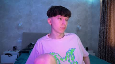 Snapshot of malcolm_yang chatting on March 8, 9:13 am Tom and Mark 3 online show from March 8, 9:13 am