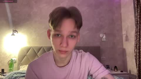 Snapshot of malcolm_yang chatting on January 12, 12:33 pm Tom and Mark 3 online show from January 12, 12:33 pm