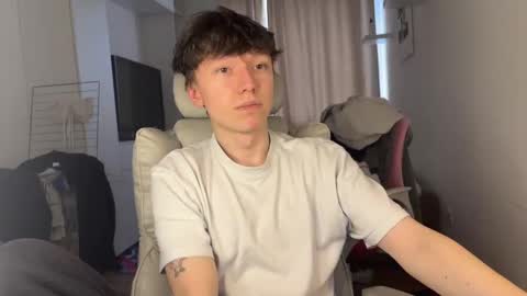 Snapshot of malcolm_yang chatting on October 23, 9:24 am Tom and Mark 3 online show from October 23, 9:24 am