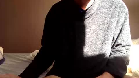 malefrench1 online show from February 17, 9:41 am