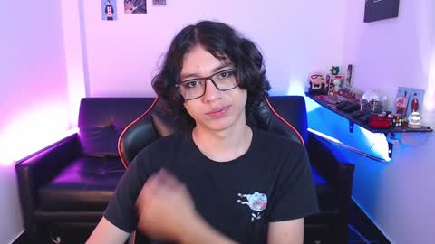 Malik  online show from December 15, 3:53 pm