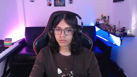 Malik  online show from November 4, 6:42 pm