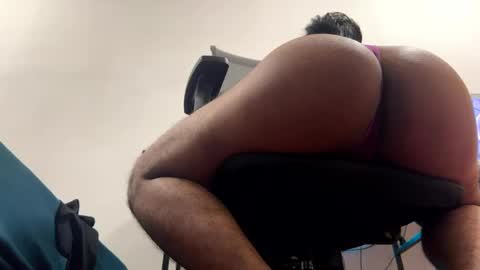 Snapshot of mallxx12 chatting on December 21, 9:33 am mallxx12 online show from December 21, 9:33 am