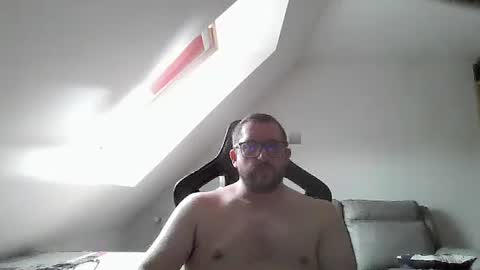 breton online show from October 30, 10:27 am