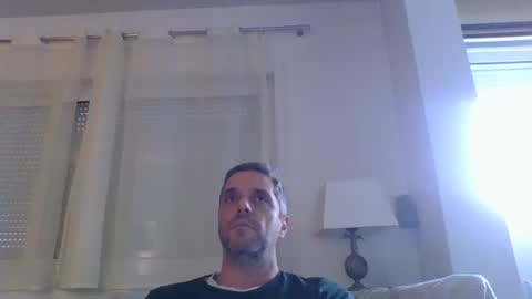 Snapshot of man211172 chatting on January 5, 2:41 pm man211172 online show from January 5, 2:41 pm