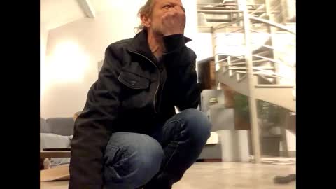 man38110 online show from March 3, 5:18 am