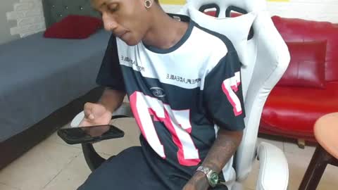 man_sant11 online show from May 17, 5:20 pm