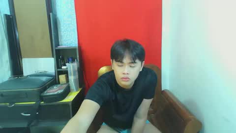 Snapshot of manhattan_men18 chatting on October 10, 9:14 am JM18 online show from October 10, 9:14 am