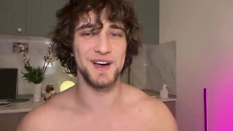 manolein online show from December 1, 8:12 pm