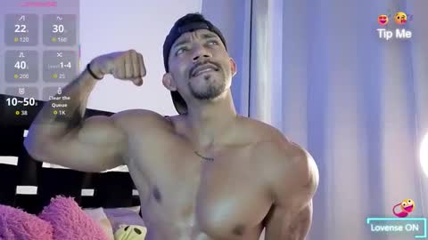 Manolo Hot 1 online show from October 10, 8:56 pm