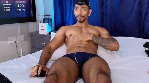 Manolo Hot 1 online show from February 26, 3:08 pm