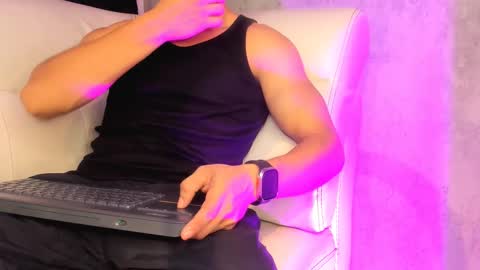 Manuel online show from September 21, 8:31 pm