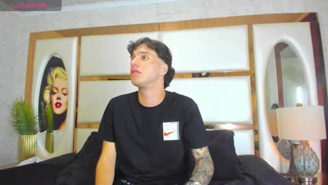 Manuel online show from March 15, 2:23 pm