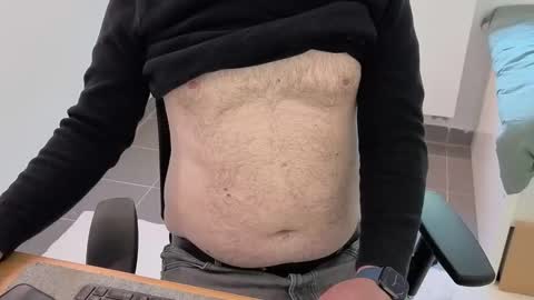 manuherb84 online show from April 19, 1:43 pm