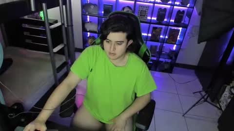 mapachoso1414 online show from November 19, 1:16 am