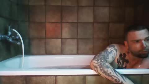 marcher1234 online show from April 3, 5:32 pm