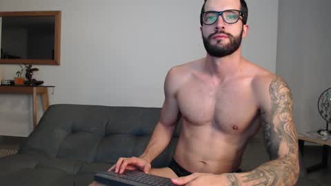Snapshot of marcoandpolo01 chatting on March 8, 3:48 am Marco  Polo online show from March 8, 3:48 am
