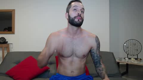 Snapshot of marcoandpolo01 chatting on February 9, 11:46 pm Marco  Polo online show from February 9, 11:46 pm