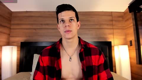 Snapshot of marcosullivan_ chatting on February 25, 11:30 am Marco Sullivan online show from February 25, 11:30 am