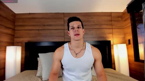 Snapshot of marcosullivan_ chatting on February 26, 11:41 am Marco Sullivan online show from February 26, 11:41 am