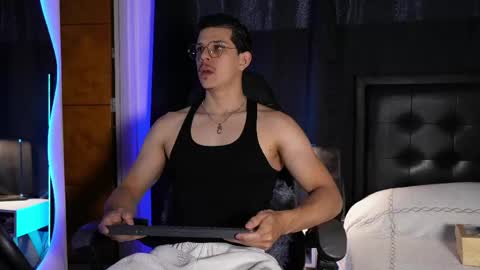 Marco Sullivan online show from May 21, 9:19 pm