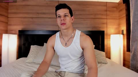 Snapshot of marcosullivan_ chatting on February 12, 11:18 am Marco Sullivan online show from February 12, 11:18 am