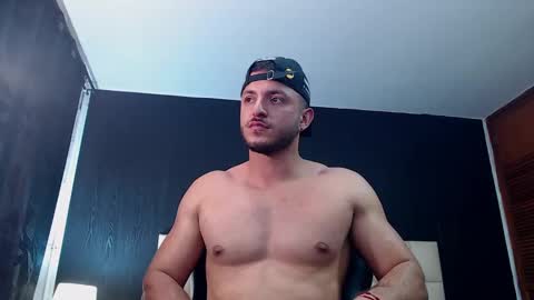 marcus_lafourt online show from December 14, 7:14 pm