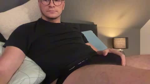 marius106999 online show from October 27, 5:15 pm