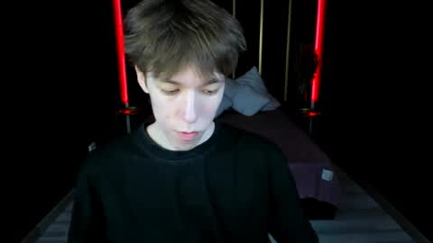 Mark online show from May 24, 9:37 am