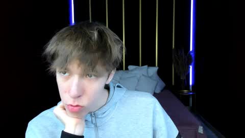 Mark online show from April 17, 2:53 pm