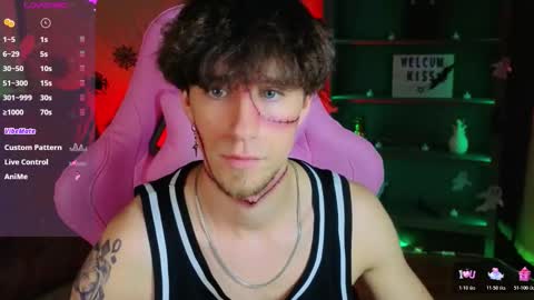 mark_caron online show from October 31, 9:29 pm