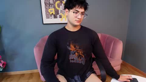 mark_evans1_ online show from March 3, 8:07 pm
