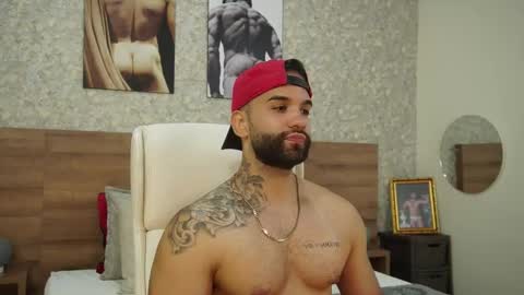 Mark online show from January 14, 1:04 am