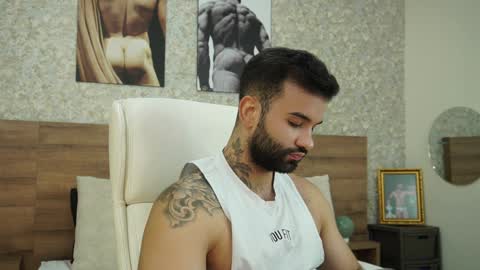 Mark online show from December 27, 9:32 pm