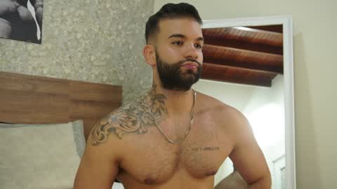 Mark online show from February 8, 10:29 pm