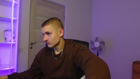 MARK KARSON online show from January 16, 4:32 pm